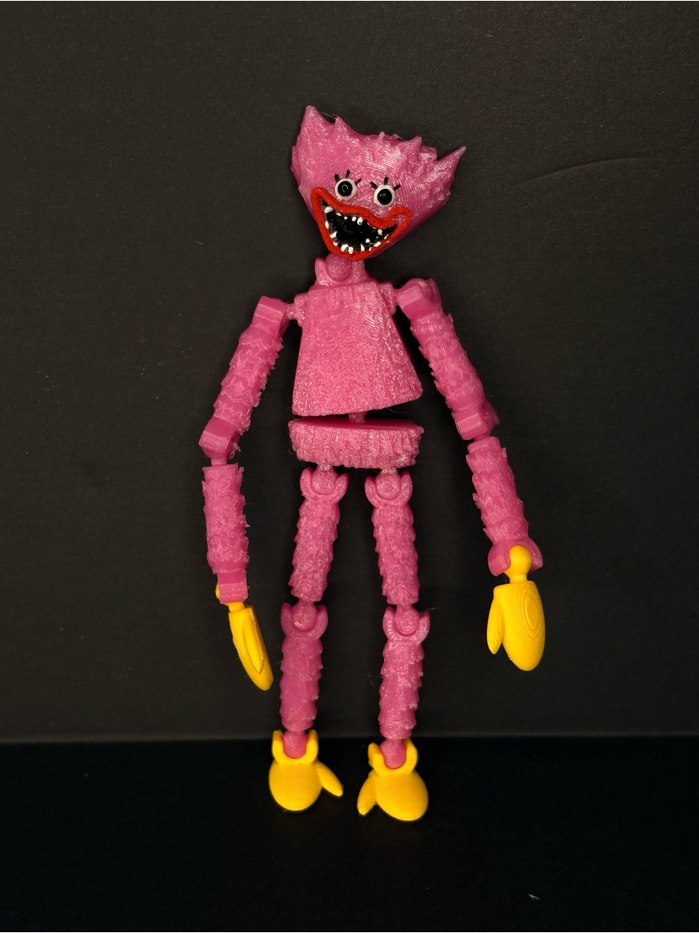Kissy missy articulated figure